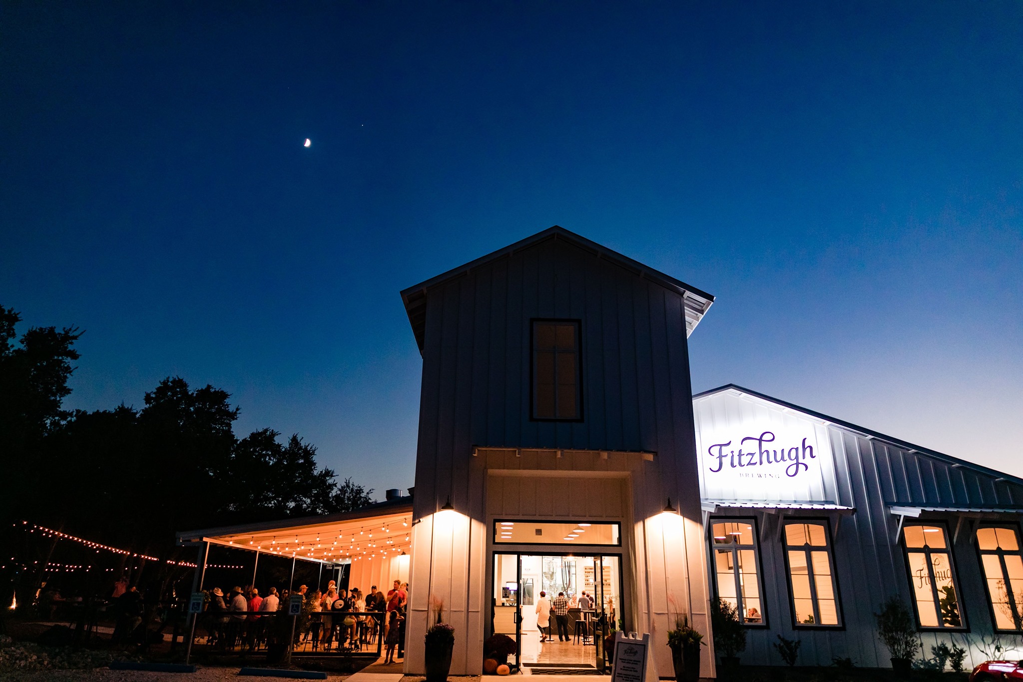 Dripping Springs breweries with playgrounds