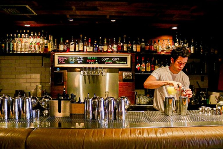 A Map Of The Best Cocktail Bars In Austin The Austin Things