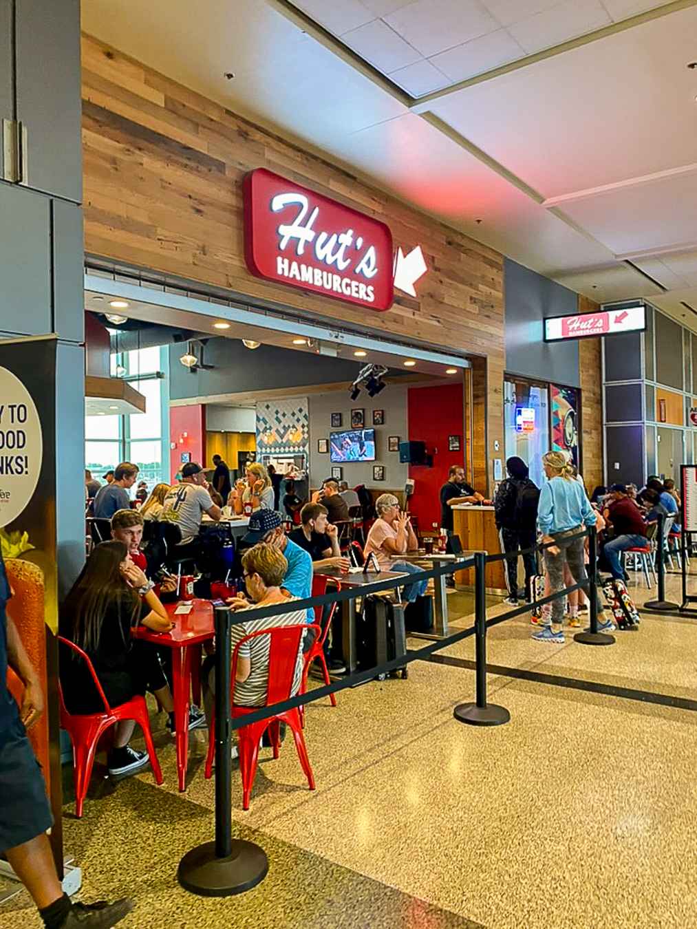 Hut's Hamburgers at Austin Airport