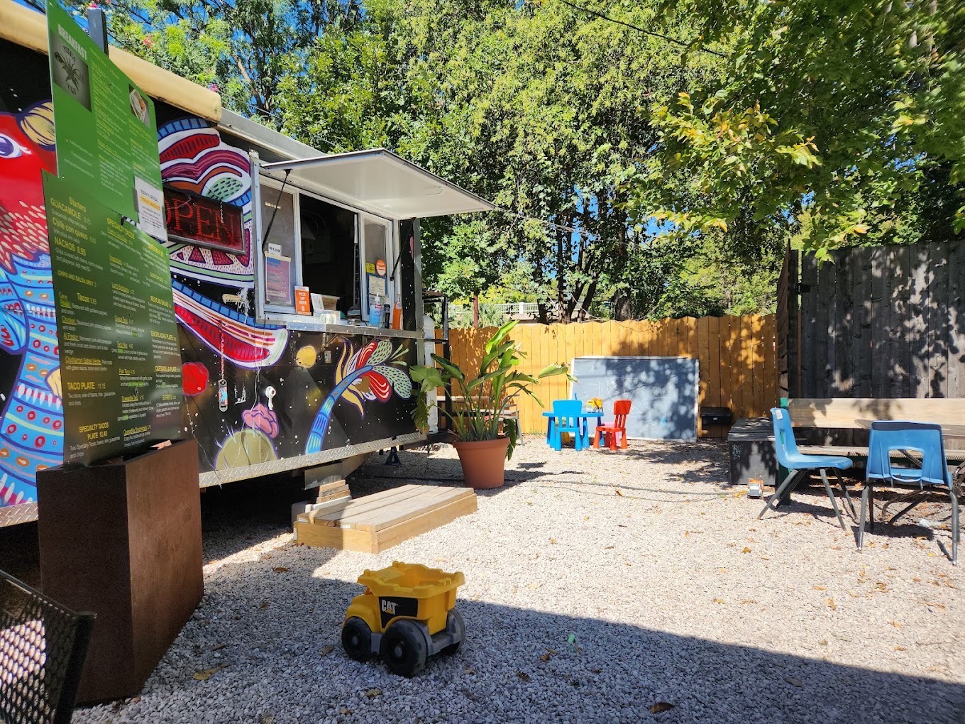 Austin coffee shops with playgrounds - Flitch Flitch Coffee