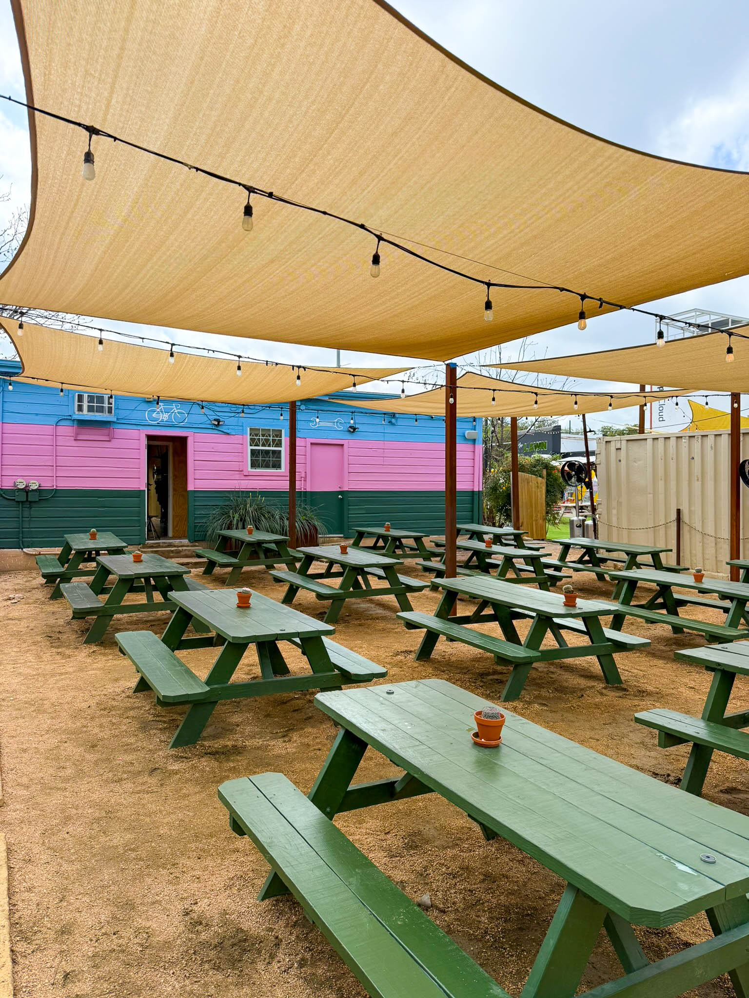 The Meteor Cafe
